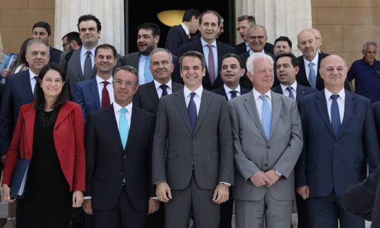 Μητσοτάκης: Οι στόχοι του νέου Πρωθυπουργού (vids)