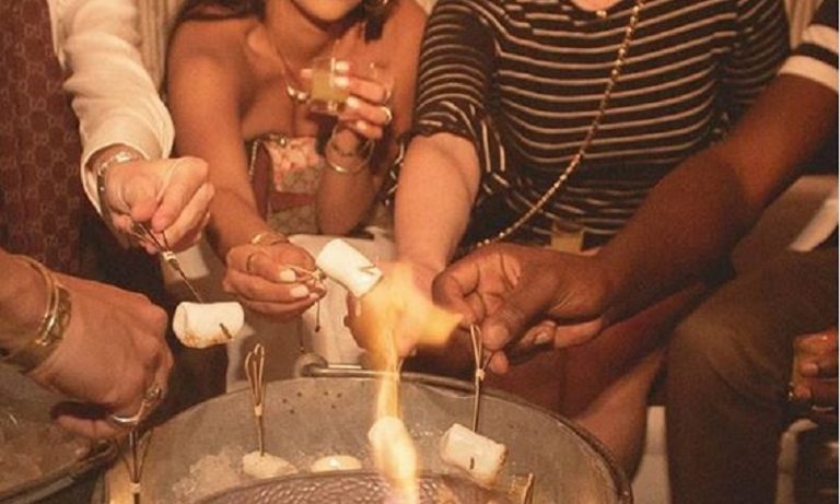 Μύκονος: Λουκέτο στη… Μoni των όμορφων γυναικών (pics)