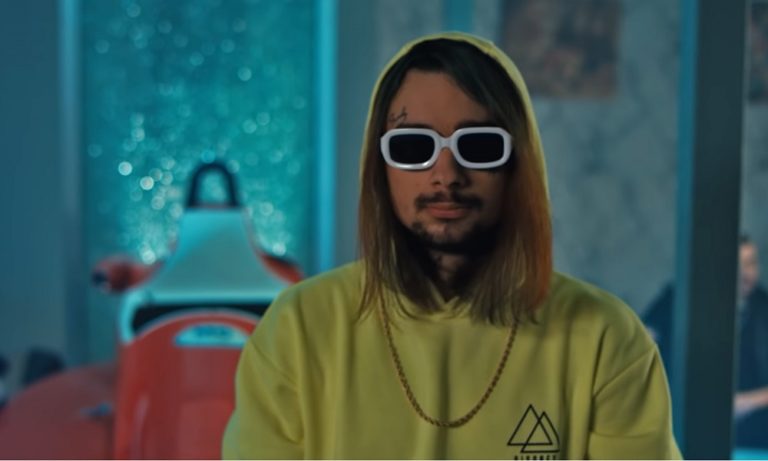 Sin Boy: Το «Mama» έγινε και ρεμπέτικο! (video)