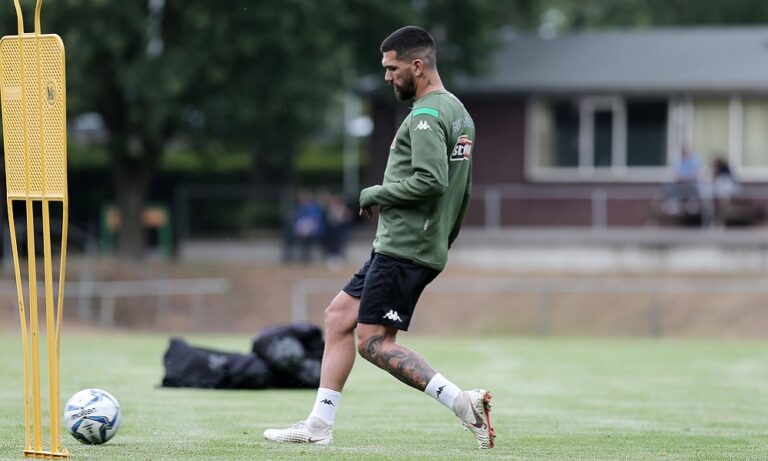 Παναθηναϊκός: Προπονήθηκε στο φουλ ο Κολοβός (vids)