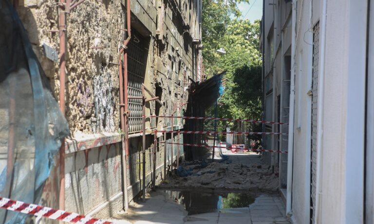 Σεισμός: Κατεδαφίζονται 13 κτήρια στην Αθήνα