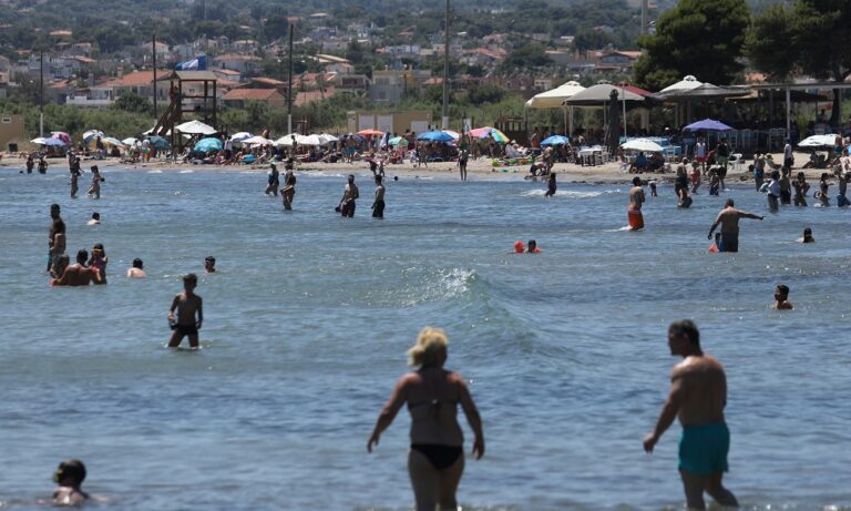 Καιρός: Μικρή «ανάσα» δροσιάς σήμερα