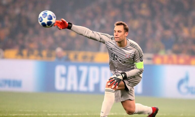 Μάνατζερ Νόιερ: «Συνεχίζει στη Μπάγερν»