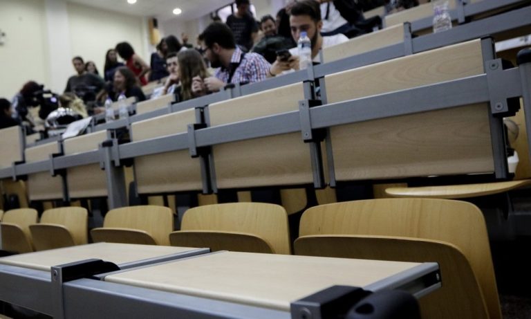 Πανελλαδικές 2019: Με βαθμολογία 0,8 στο Πανεπιστήμιο!