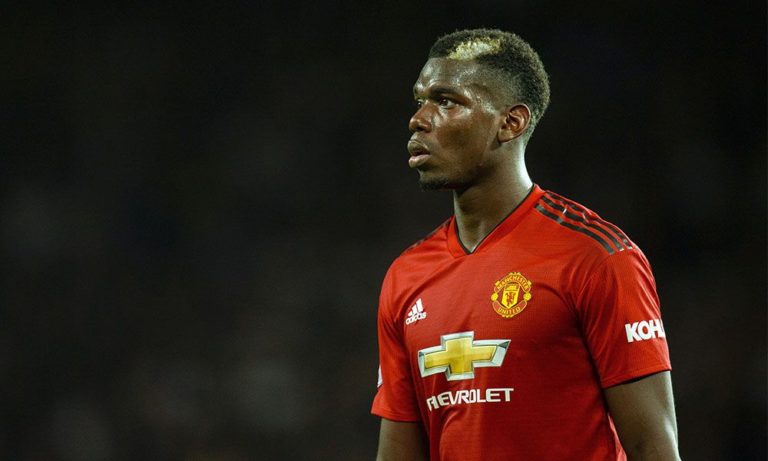 Γιουνάιτεντ: Συνθήματα κατά του Πογκμπά από οπαδούς