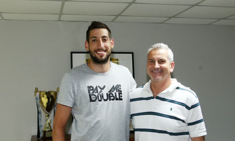 Περιστέρι: Οι αφίξεις και η «πρώτη» της Δευτέρας