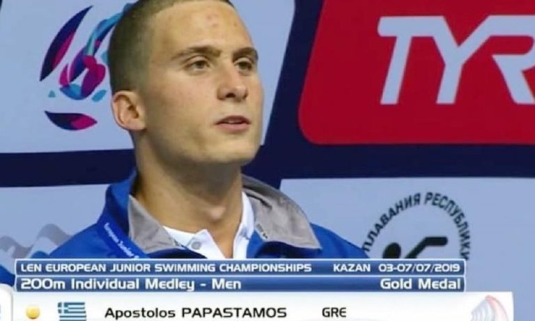 Απόστολος Παπαστάμος: Ένας μάγκας από τα Χανιά