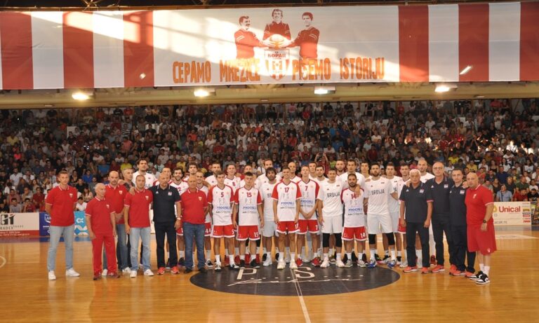 Εθνική Σερβίας: Νίκη και βραβεύσεις στο πρώτο φιλικό