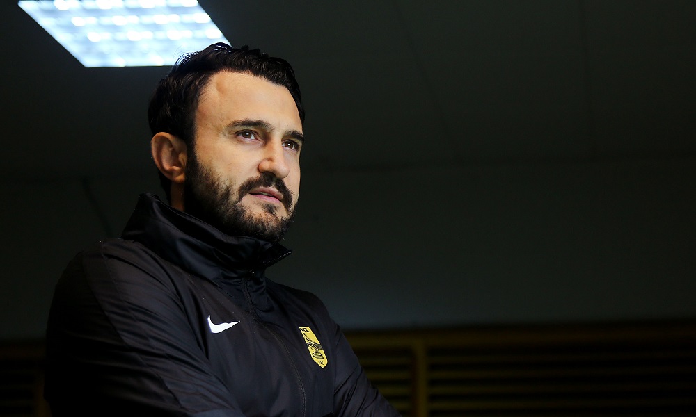 Καρυπίδης: «Περήφανος για τον Άρη, λέσια οι διαιτητές» (pic)