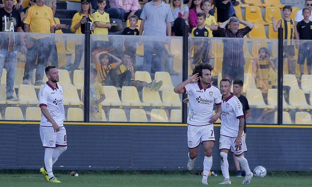 Ουάρντα: Από τις προκλήσεις στη… συγγνώμη (pics)