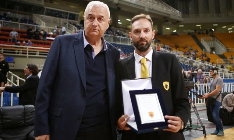 Φαλέκας: «Aγάπησα την ΑΕΚ»