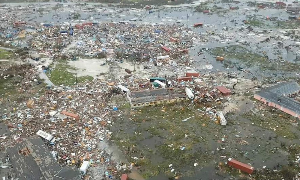 Μπαχάμες – Κυκλώνας: «Εξαφανίστηκε» το αεροδρόμιο του Φρίπορτ (vid)