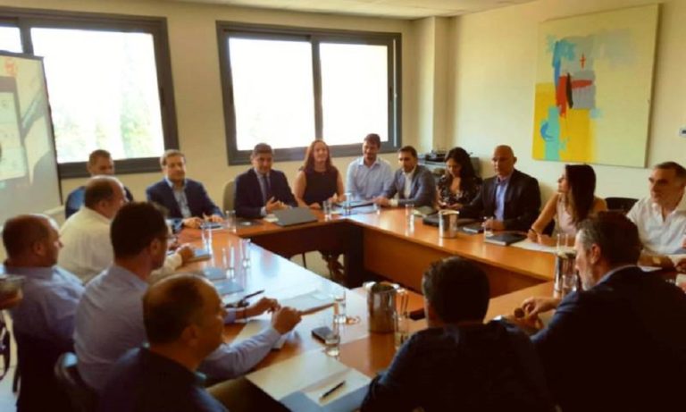 O Αυγενάκης… κάρφωσε την ΕΟΚ