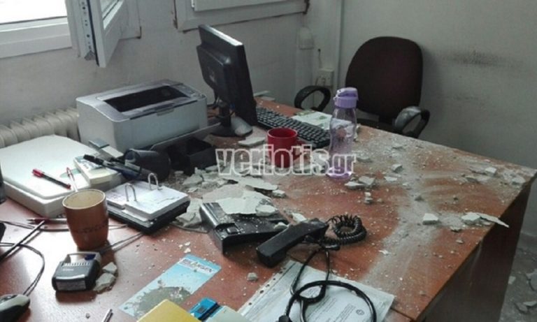 Νοσοκομείο Βέροιας: Τους έπεσε το ταβάνι στο κεφάλι! (vid)