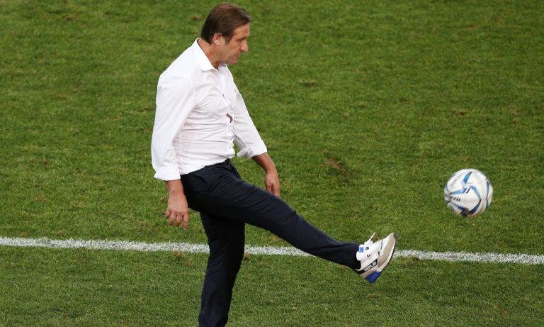 Στον Μαρτίνς έφυγε μια… νότα, τίποτε παραπάνω