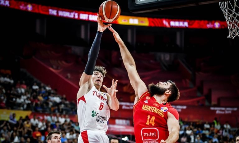 Μουντομπάσκετ 2019: Ζορίστηκε, αλλά κέρδισε η Τουρκία