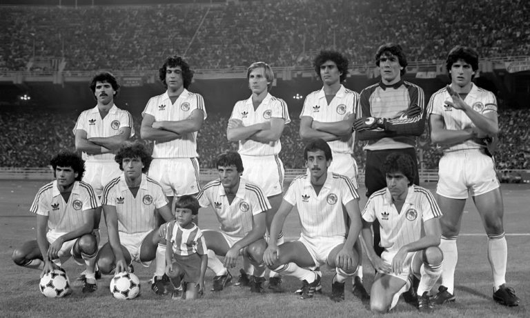 Σαν σήμερα 15/9: Ο Ολυμπιακός εγκαινιάζει το ΟΑΚΑ