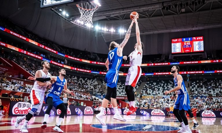 Τουρκία- Τσεχία 76-91: Συνεχίζουν οι Τσέχοι, στο καναβάτσο οι Τούρκοι