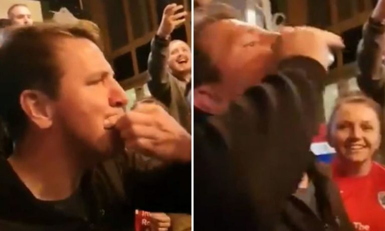 Μπάρνσλεϊ: Απολύθηκε ο προπονητής και πήγε για σφηνάκια με οπαδούς της πρώην ομάδας του! (vid)