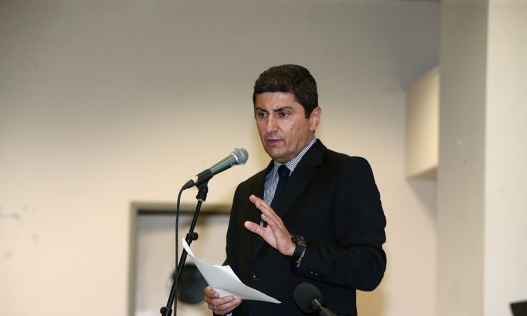 Αυγενάκης: «Πυρά» σε ΠΑΟΚ, Ιβάν Σαββίδη και ΕΠΟ