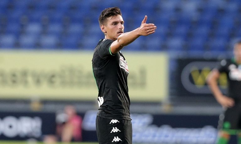 Χατζηγιοβάνης σε Δώνη: «Βάλε με μέσα»