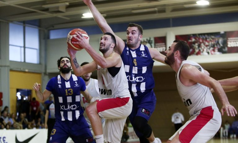 Επιβλητικός ο Ολυμπιακός, σπουδαίο διπλό ο Χαρίλαος Τρικούπης