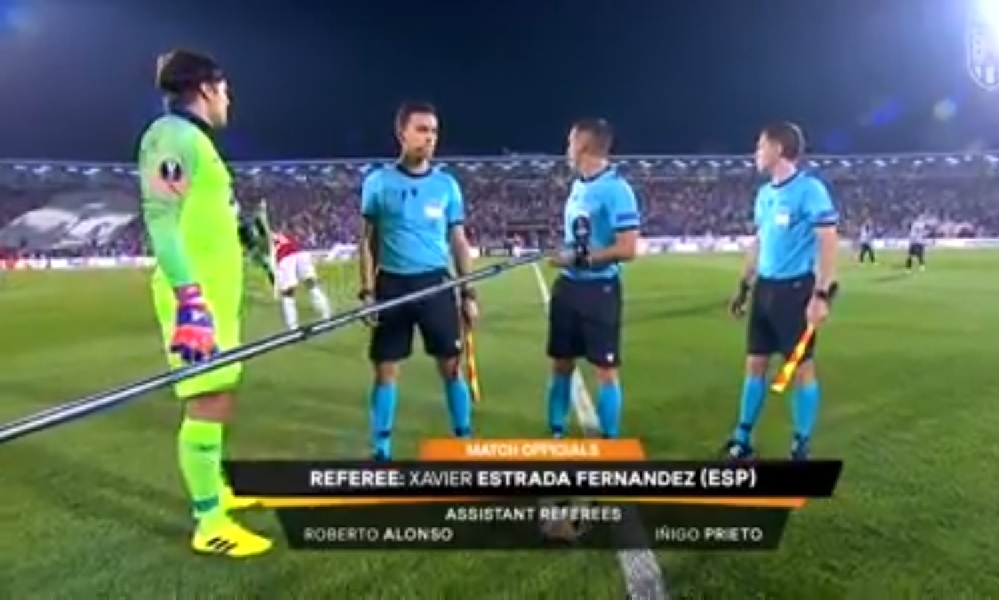 Ο Χάρι Μαγκουάιρ ξέχασε οτι είναι αρχηγός και έλειπε από το γύρισμα του νομίσματος (vids)