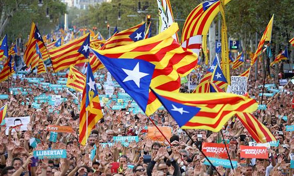 Καταλονία: Κάλεσμα σε πολιτική ανυπακοή (vid)