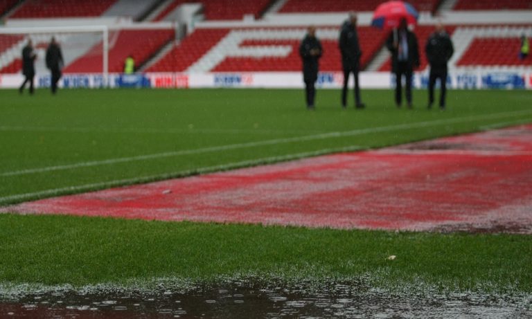 Νότιγχαμ Φόρεστ – Ρέντινγκ: Αναβολή λόγω βροχής