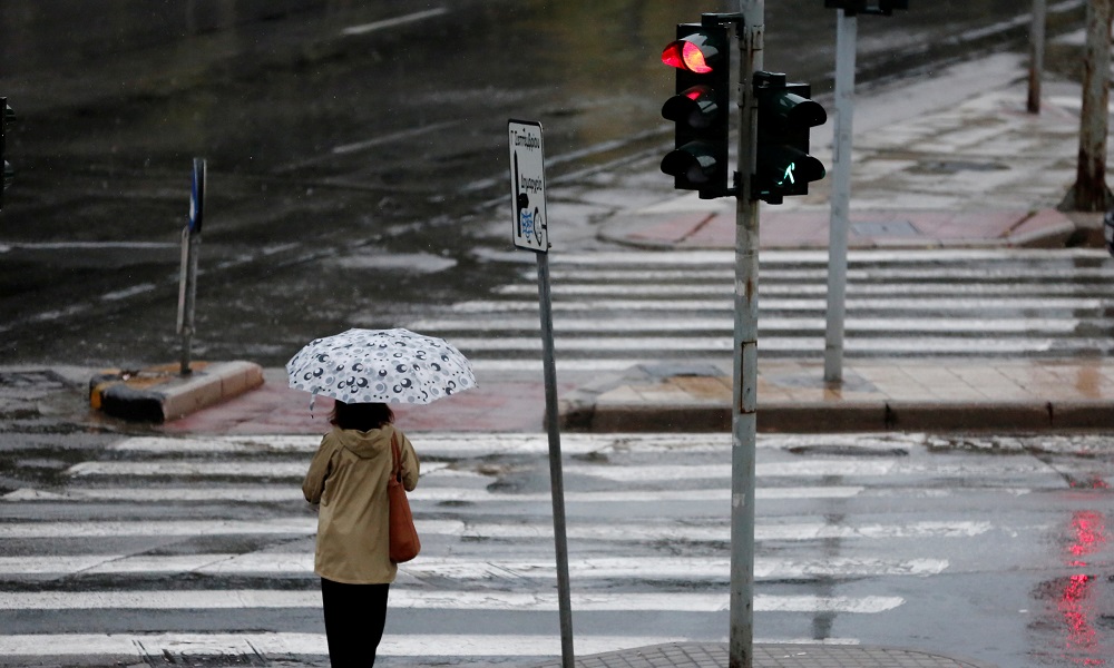 Καιρός 31/10: Έρχεται βροχή και χαλάζι