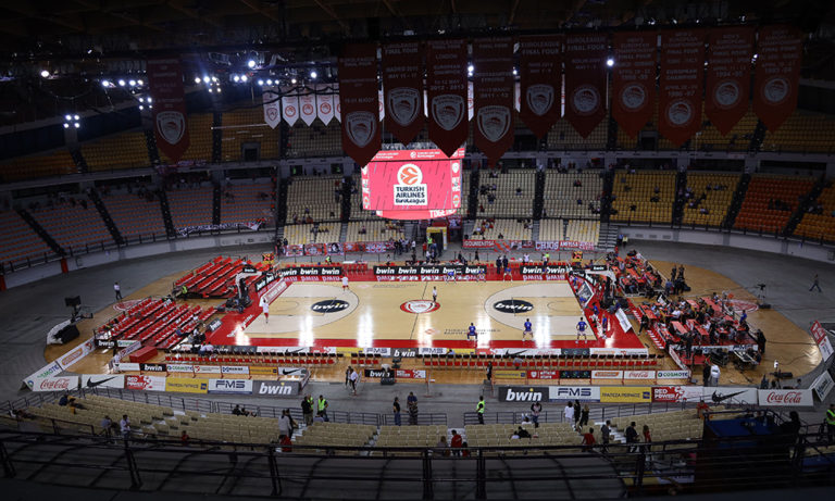 Ολυμπιακός – Βαλένθια: Εντυπωσιακή η παρουσίαση (vid)