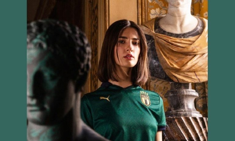 Εθνική Ιταλίας: Η νέα φανέλα τα σπάει (pics+ vids)