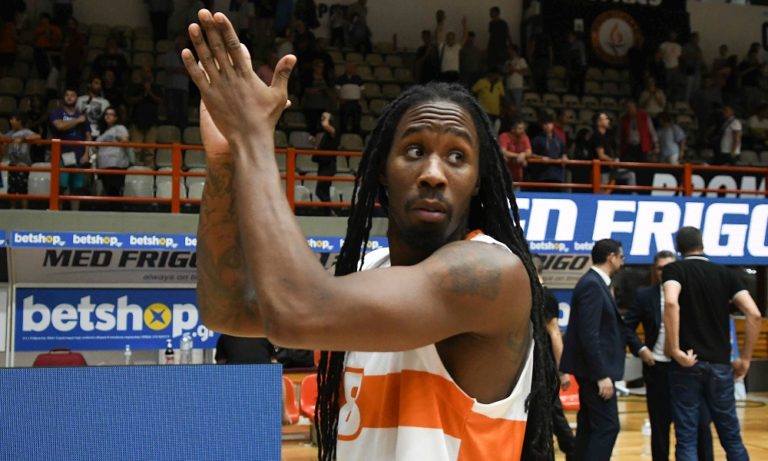 Λόουερι: Τελειώνει από τον Προμηθέα Πάτρας