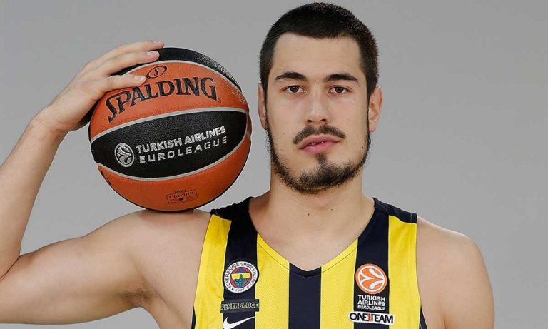 Κάλινιτς: Περνάει την πόρτα του χειρουργείου