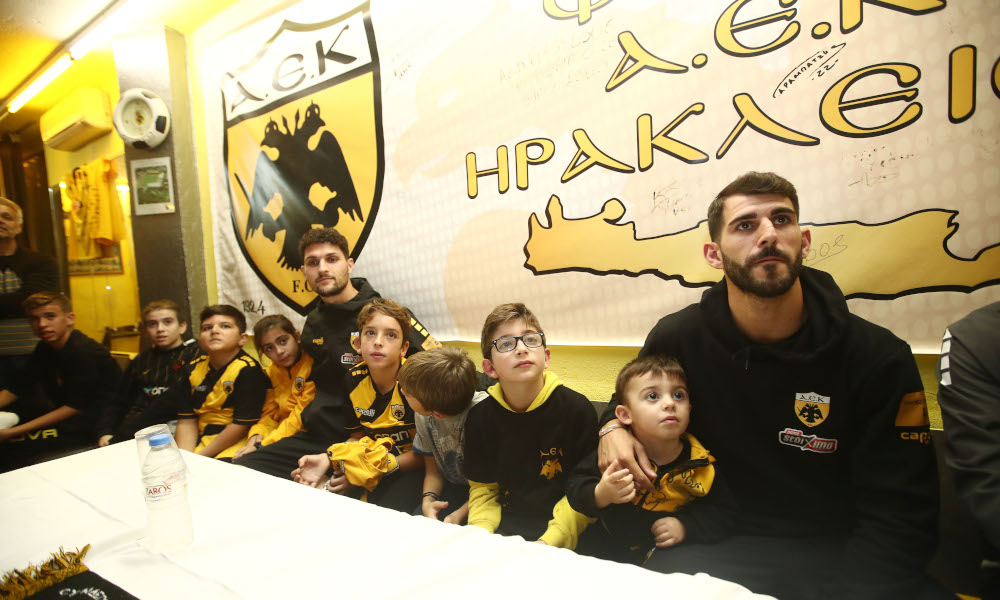 Ολιβέιρα σε οπαδούς: «Είστε το μεγαλείο της ΑΕΚ» (vids)