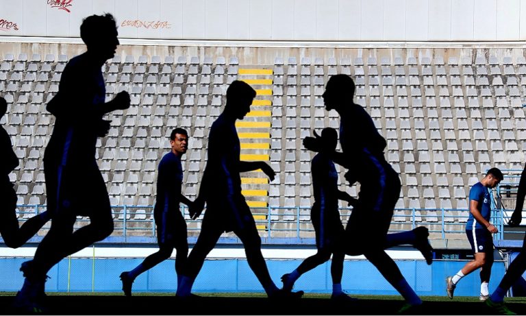 Αθανασίου: Επιτυχημένη επέμβαση και νέο συμβόλαιο