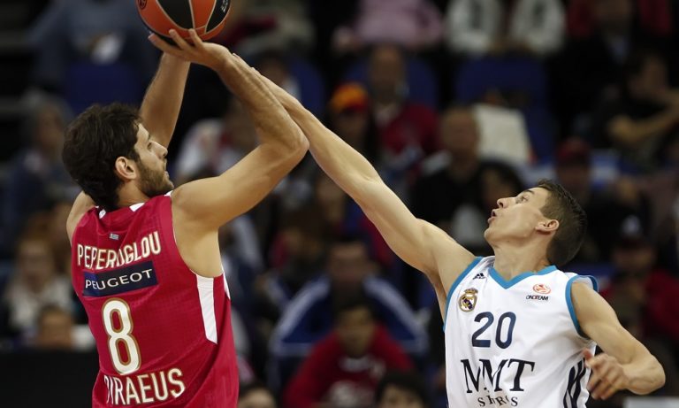 Κάρολ: «Στέλναμε φιλάκια στην εξέδρα και ο Ολυμπιακός κέρδισε»