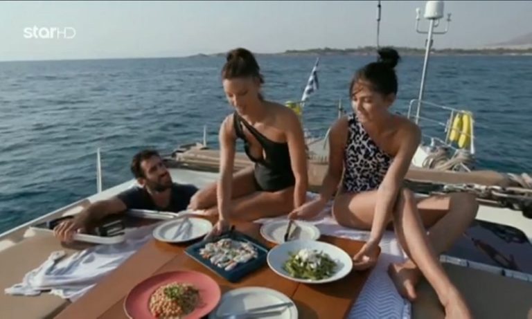 GNTM: Η σέξι βόλτα της Χαράς με την Κέισι (vid)