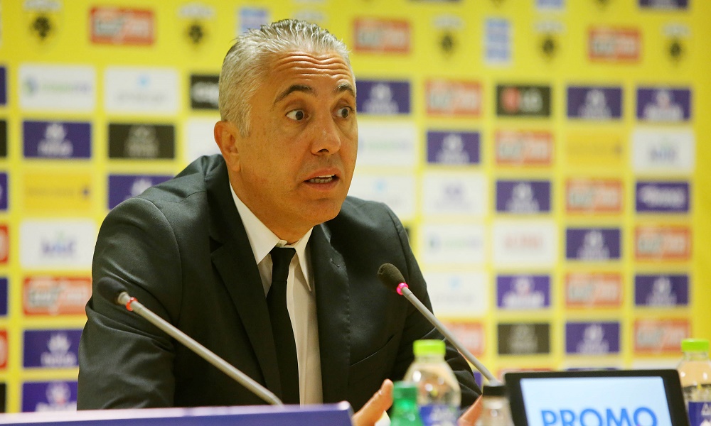 Κωστένογλου: «Όλοι έχουμε ευθύνες, αυτό είναι το ρόστερ»