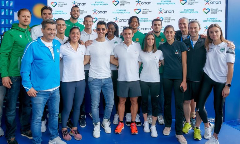 Η «Ομάδα Προσφοράς ΟΠΑΠ» έκοψε πρώτη το νήμα στον 37ο Μαραθώνιο της Αθήνας