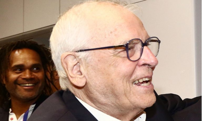 Ντροπή για όσους χτυπούν τον Σάββα Θεοδωρίδη