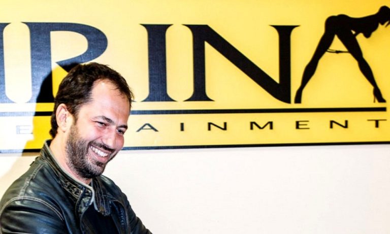 Σειρηνάκης – Μητέρα πήγε την κόρη της: «Θέλω να παίξει με 50 άντρες»!