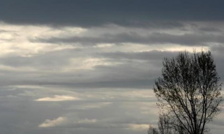 Καιρός 7/11: Νεφώσεις με τοπικές βροχές