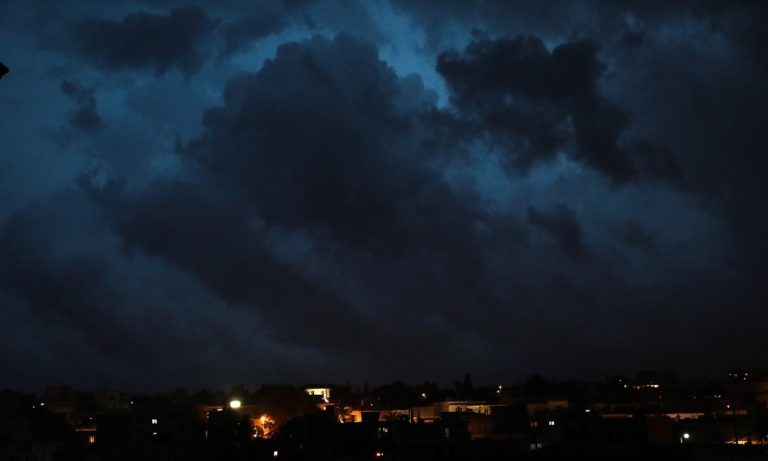 Καιρός: Σε συναγερμό η χώρα- Ξεκίνησε ο «Γηρυόνης» (vids)