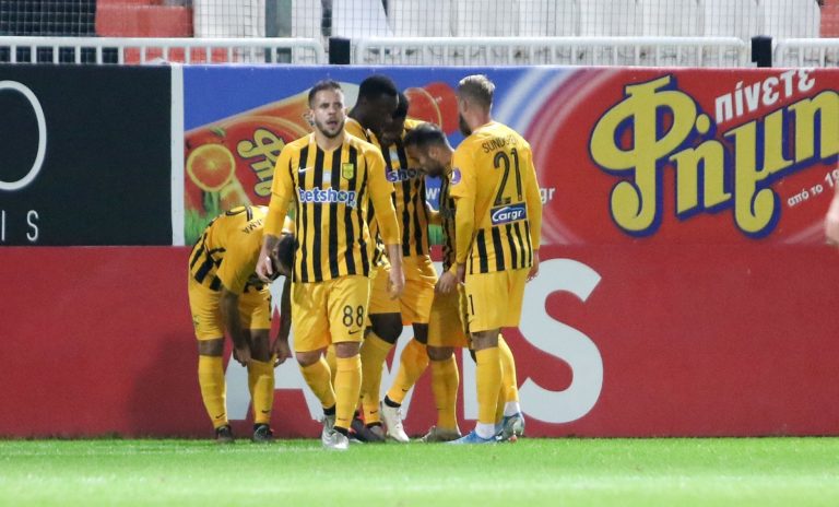 Άρης: Παιδιά με «σύνδρομο Down» ομορφαίνουν το «Βικελίδης»