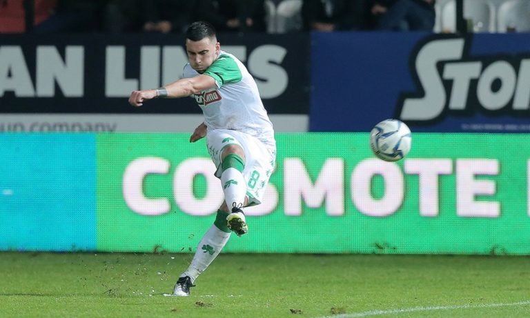 Τελικά ο Δώνης παίζει με μέσο;