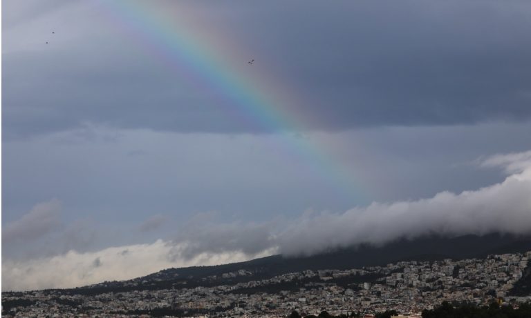 Καιρός 4/12: Πέφτει και άλλο η θερμοκρασία (vid)