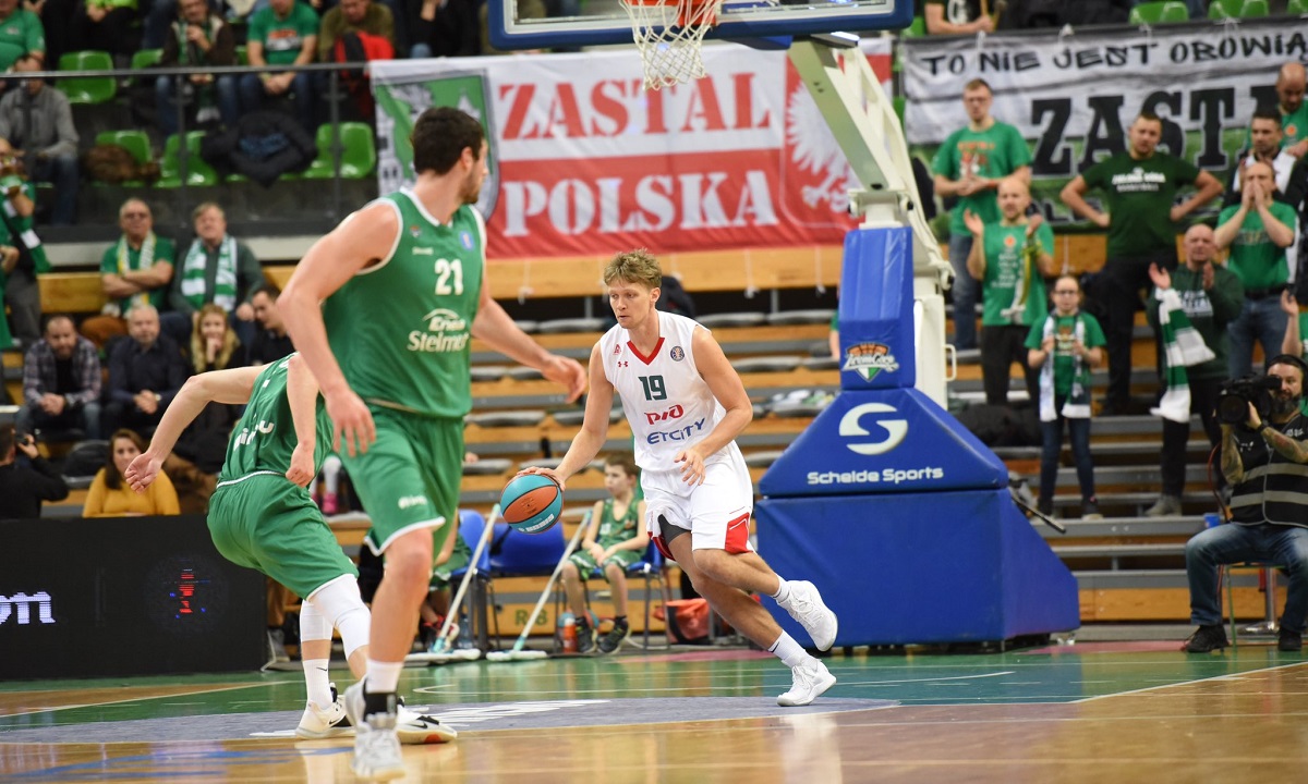 Λοκομοτίβ Κουμπάν: Νίκη με buzzer beater του Κουζμίνσκας