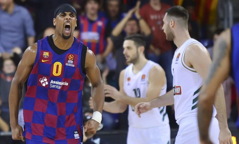 O Ντέιβις αποκαλύπτεται: «Δύο μέρες μετά τη γέννησή μου δόθηκα για υιοθεσία»