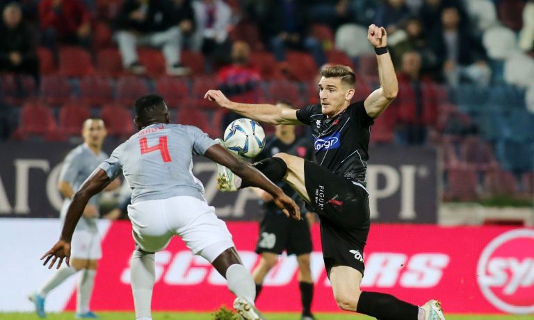 Γιάννης Οικονομίδης: Να δώσει απαντήσεις